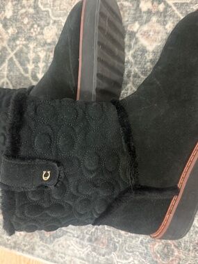 Authentic Coach black shearling boots 7